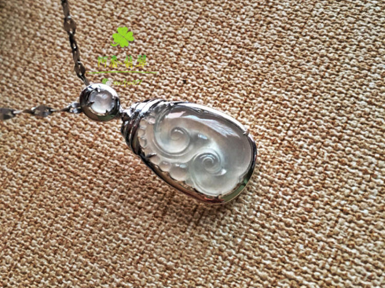 马刺横扫小牛创纪录 米尔斯26+6邓肯轰20+15【熊猫体育】(图1) 熊猫体育