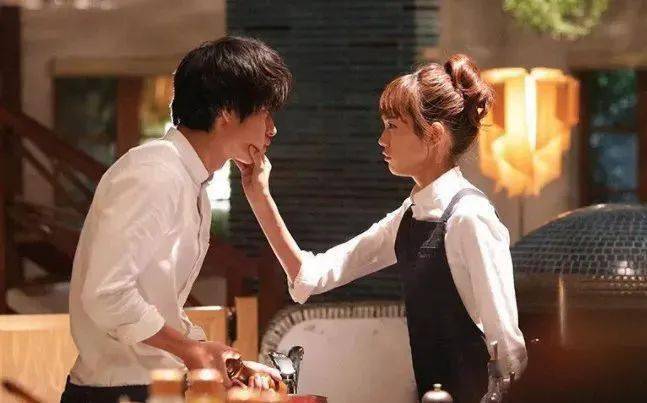 panda sports-
日本人如何委婉地表达“我爱你”?(图2) panda sports-
日本人如何委婉地表达“我爱你”?(图2)