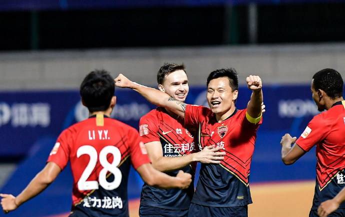 “熊猫体育”
今晚!中超战2场 申花+苏宁隔空暗战!让路天下足球 央视这样直播(图7) “熊猫体育”
今晚!中超战2场 申花+苏宁隔空暗战!让路天下足球 央视这样直播(图7)