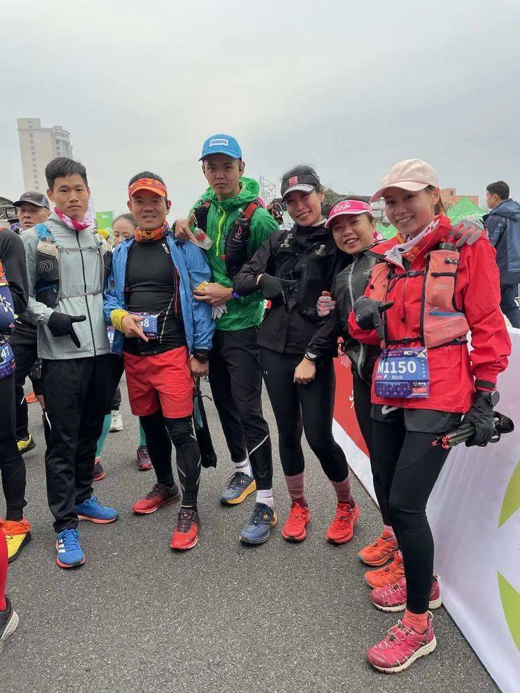 
CBN越野训练营大型户外运动：丹霞山之约_熊猫体育(图2)