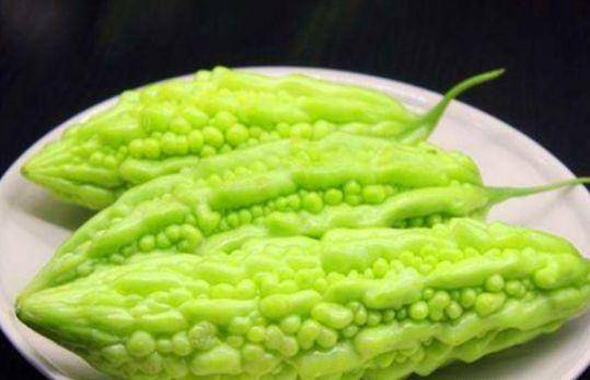 熊猫体育：
女人担忧老太快 推荐吃3种食物 滋阴补肾 排毒刮油 气色好(图8)